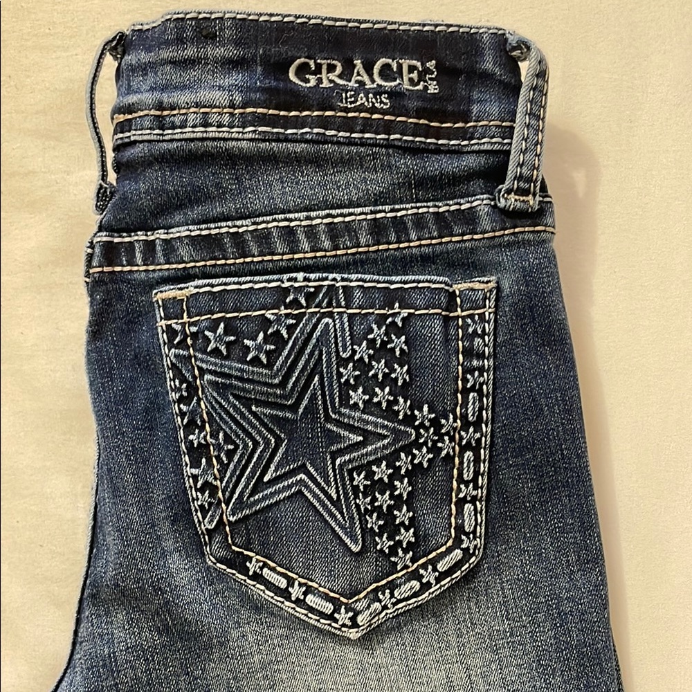 Grace Blue Fashion-Forward Jeans with Star Design